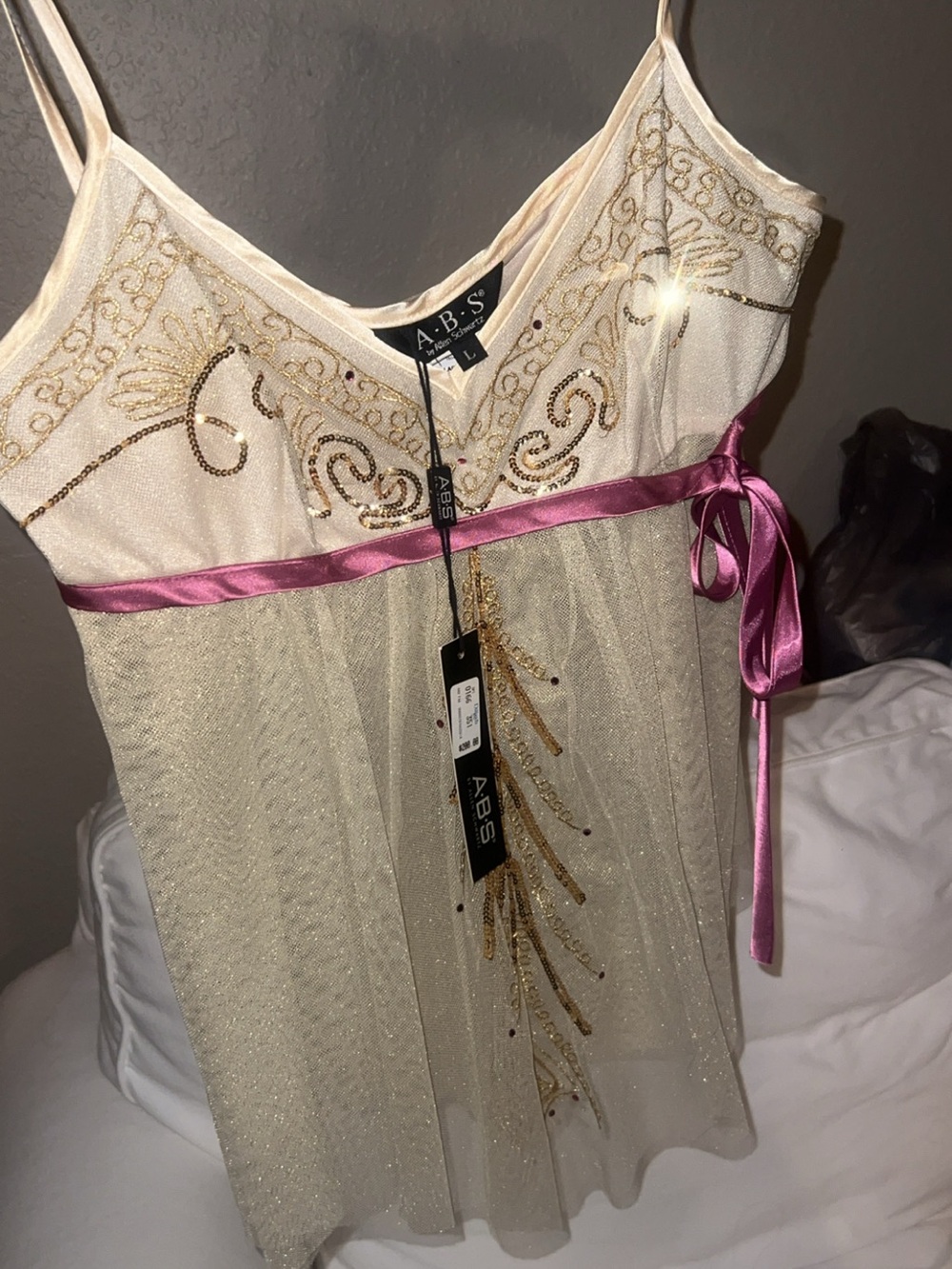 Y2K vintage ABS Allen Schwartz Cream and Pink Beaded Sleeveless Blouse